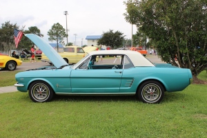 cars - 1966 Ford Mustang-side