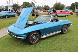 cars - 1967 Chevy Corvette sting-ray-front